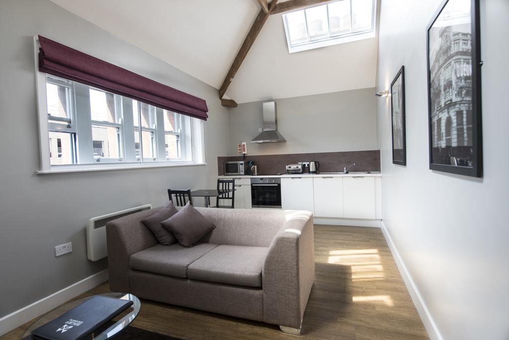 High Street Townhouse Aparthotel Manchester Extérieur photo